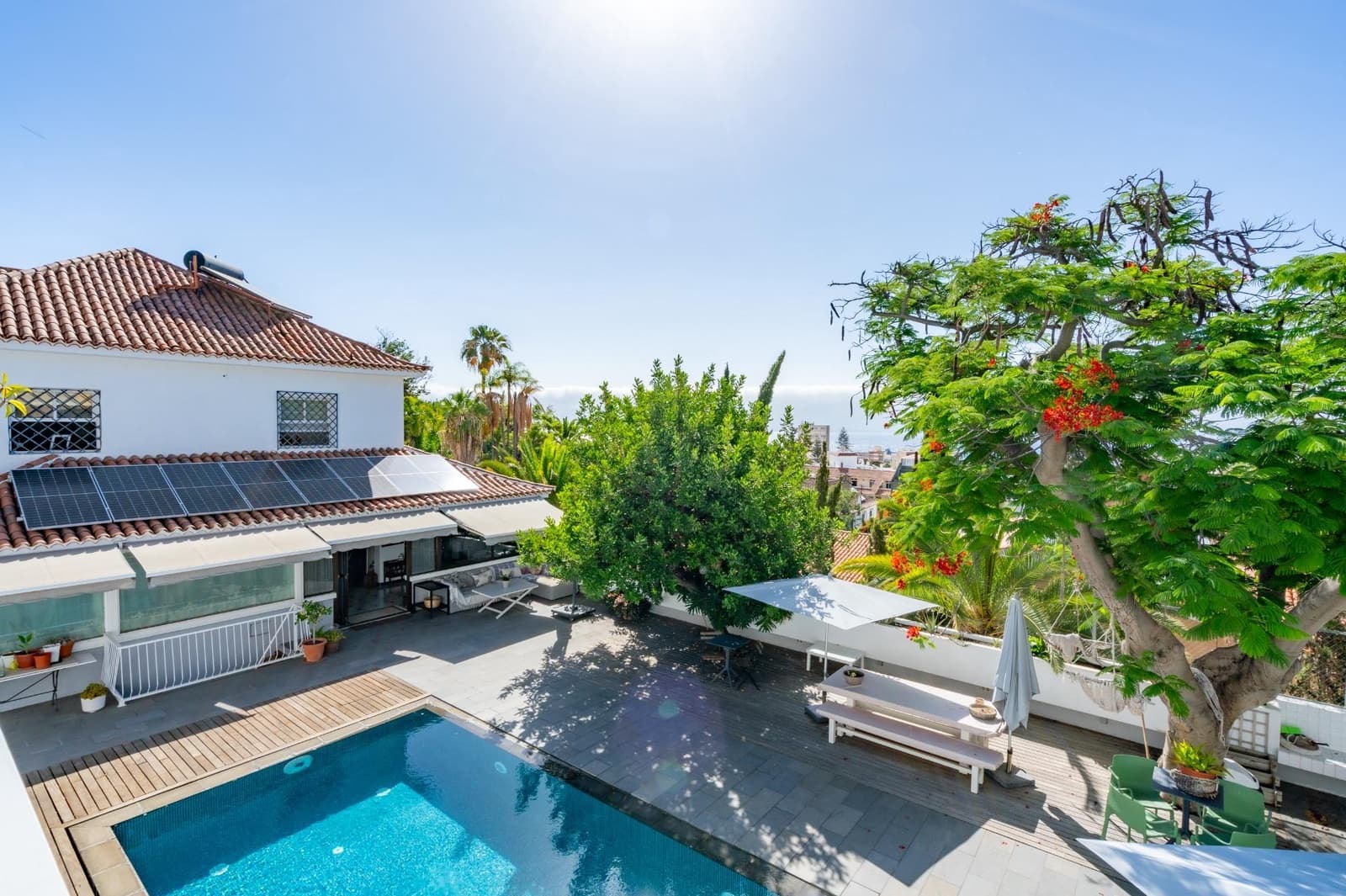 7 soveværelse Villa til salg i Santa Cruz de Tenerife med swimmingpool garage - € 2.150.000 (Ref: 10011543)