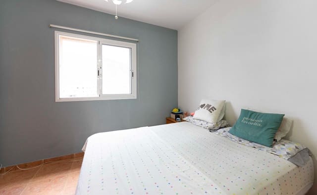 3 makuuhuone Kattohuoneisto vuokrattavana paikassa Candelaria mukana uima-altaan 
autotalli - 1 800 € (Ref: 10027407)