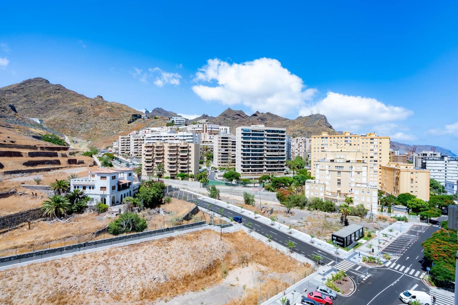 Apartamento de 4 habitaciones en Santa Cruz de Tenerife en venta - 489.000 € (Ref: 10030664)