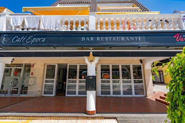 Local Commercial à louer à Playa de las Americas, Arona - 2 500 € (Ref: 10035472)