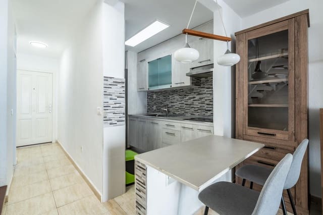 2 bedroom Apartment for rent in Callao Salvaje, Adeje with pool - € 1,450 (Ref: 10037517)
