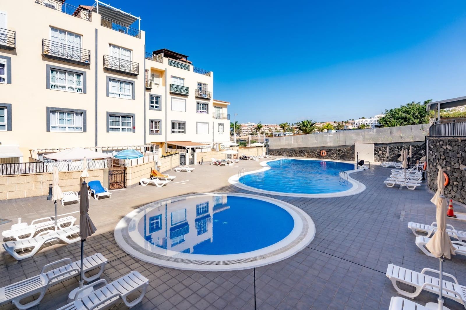 2 makuuhuone Huoneisto vuokrattavana paikassa Callao Salvaje mukana uima-altaan - 1 450 € (Ref: 10037517)