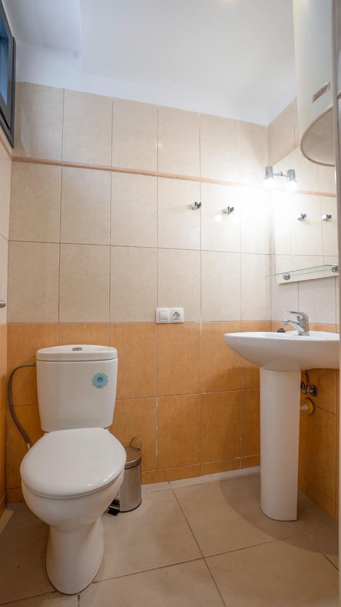 2 Zimmer Reihenhaus zu vermieten in Santa Cruz de Tenerife mit Garage - 1.100 € (Ref: 10041236)