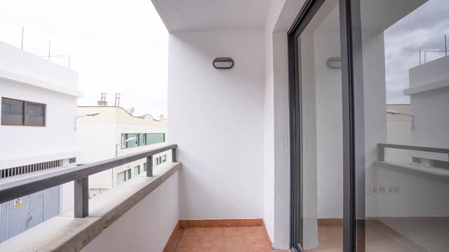 2 Zimmer Reihenhaus zu vermieten in Santa Cruz de Tenerife mit Garage - 1.100 € (Ref: 10041236)