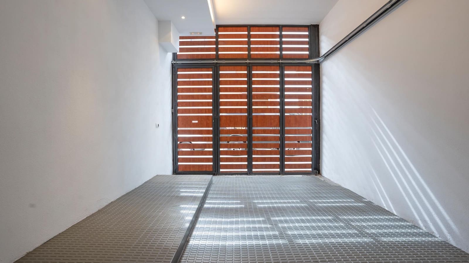 2 Zimmer Reihenhaus zu vermieten in Santa Cruz de Tenerife mit Garage - 1.100 € (Ref: 10041236)