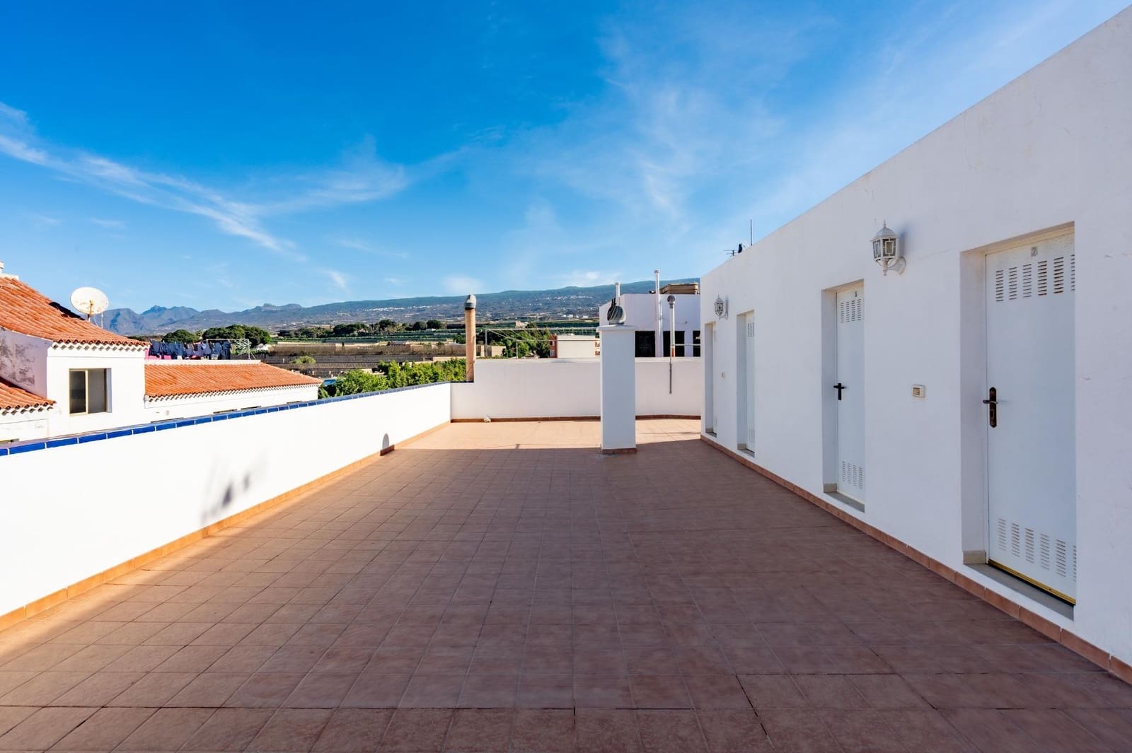 2 soverom Leilighet til salgs i Playa San Juan med garasje - € 312 000 (Ref: 10142458)
