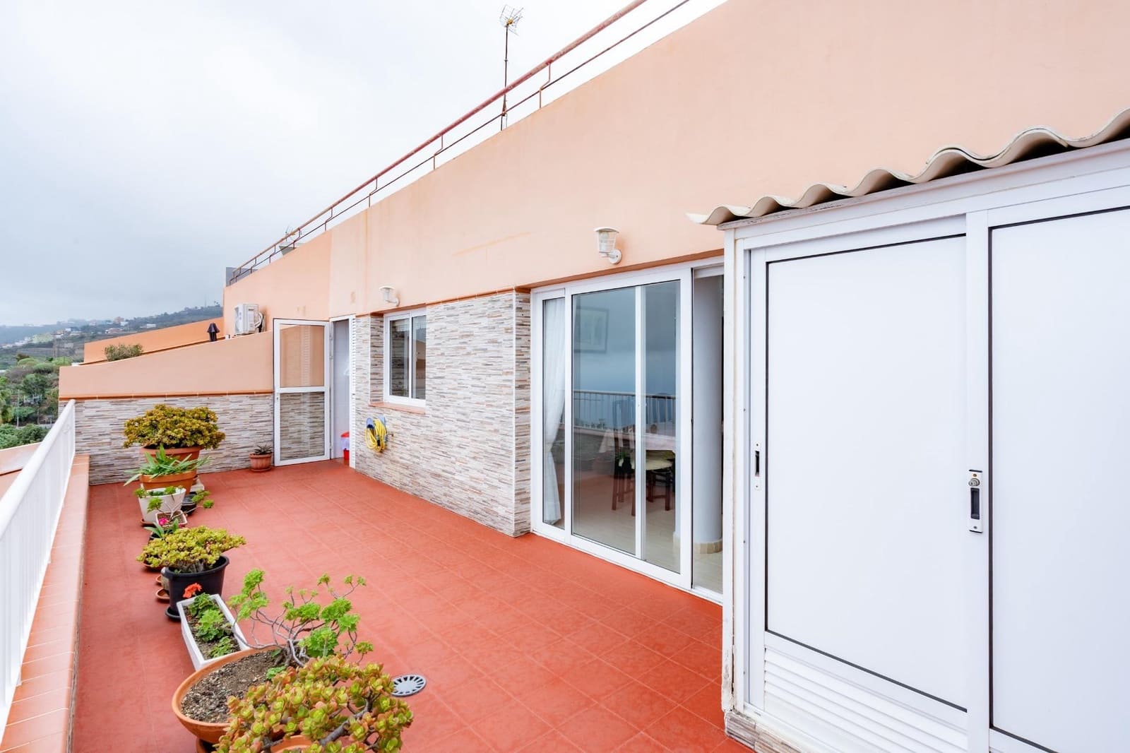 Ático de 2 habitaciones en La Matanza de Acentejo en venta con garaje - 193.000 € (Ref: 10185049)
