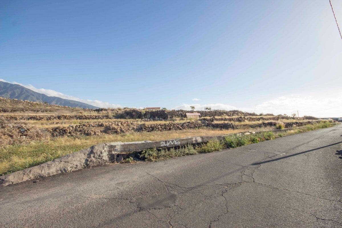 Grunde uden byggetilladelser til salg i Guimar - € 118.000 (Ref: 3907319)