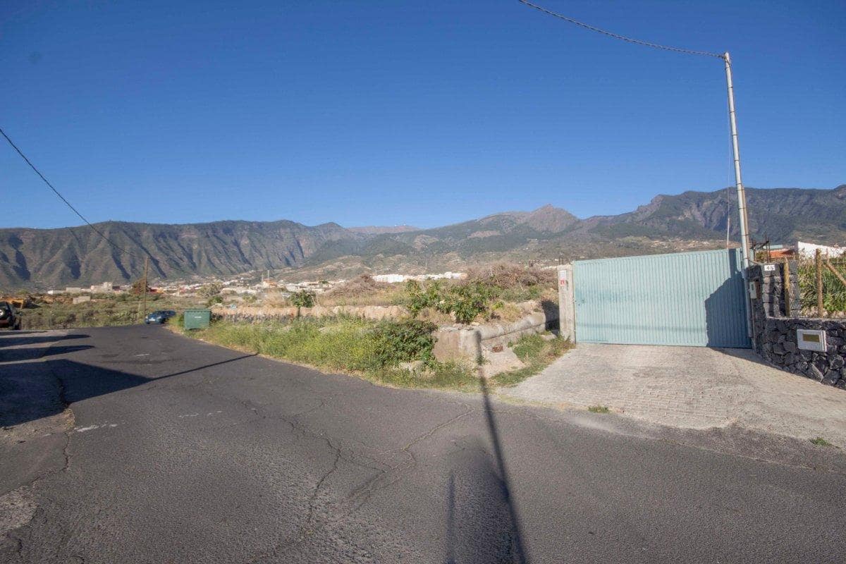 Grunde uden byggetilladelser til salg i Guimar - € 118.000 (Ref: 3907319)