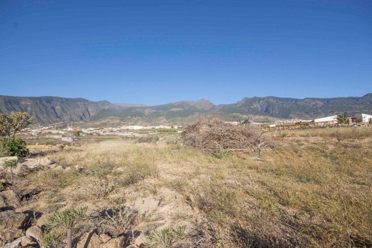 Grunde uden byggetilladelser til salg i Guimar - € 118.000 (Ref: 3907319)