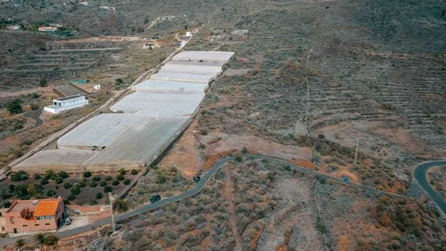 Terreno Non Edificato in vendita in Guía de Isora - 200.000 € (Rif: 4964174)