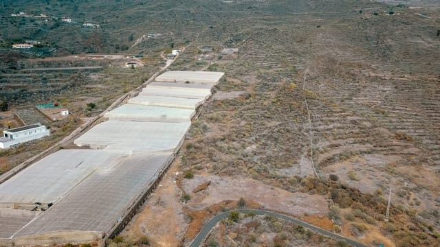 Terreno Non Edificato in vendita in Guía de Isora - 200.000 € (Rif: 4964174)