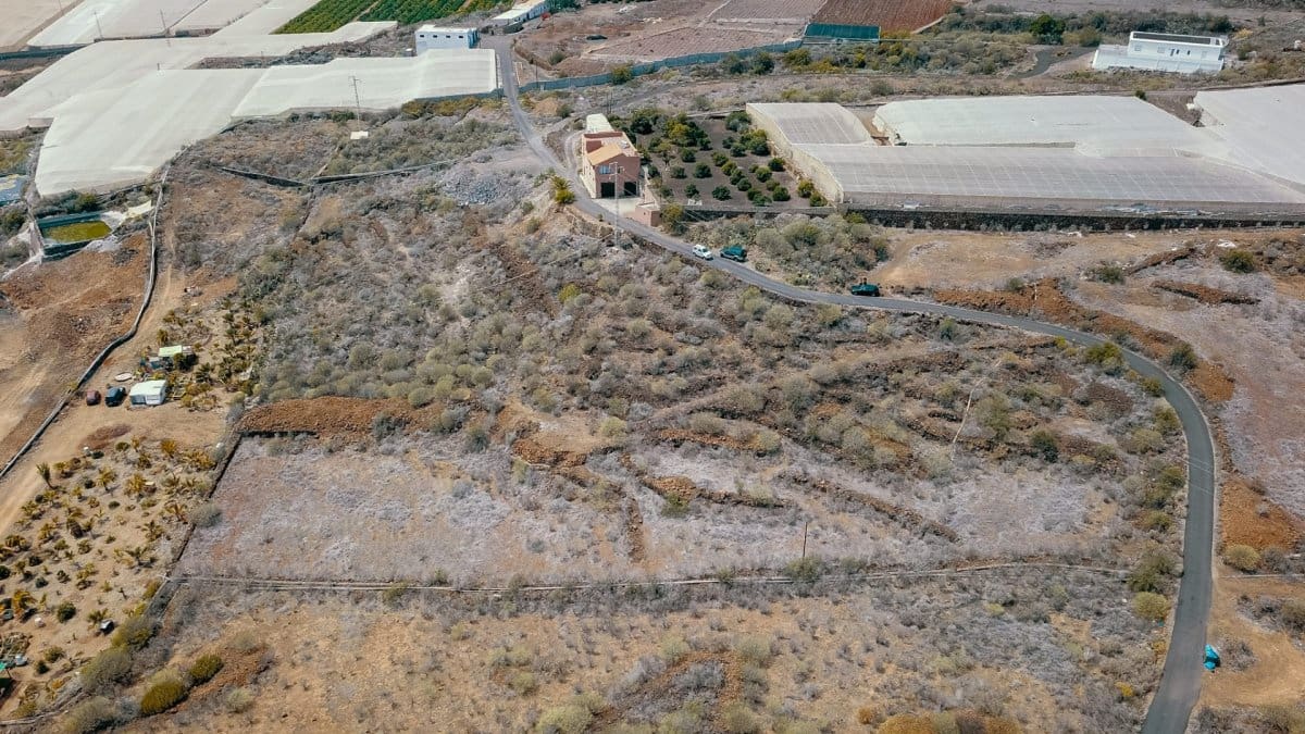 Grunde uden byggetilladelser til salg i Guia de Isora - € 200.000 (Ref: 4964174)