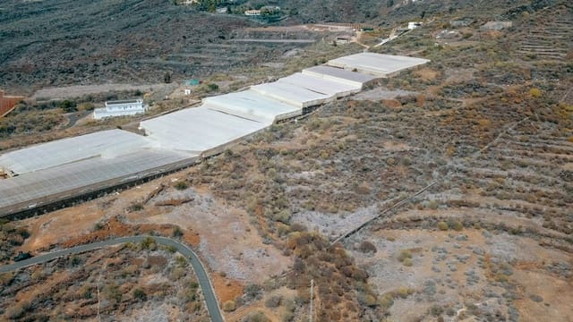 Terreno Non Edificato in vendita in Guía de Isora - 200.000 € (Rif: 4964174)