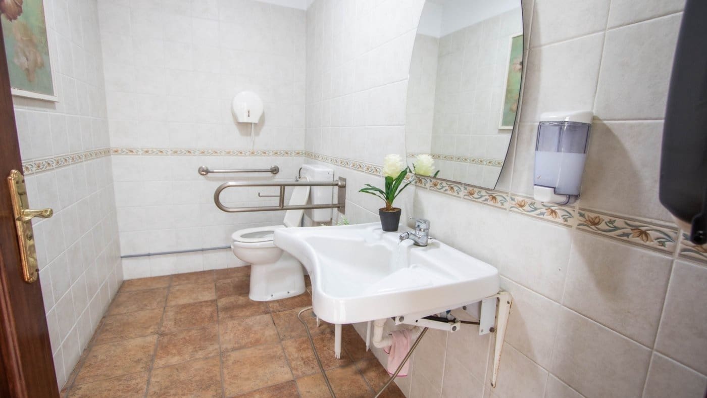 Erhverv til salg i Cabo Blanco - € 244.900 (Ref: 5530754)