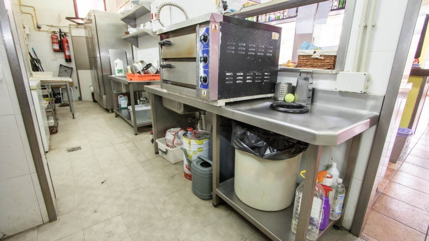 Erhverv til salg i Cabo Blanco - € 244.900 (Ref: 5530754)