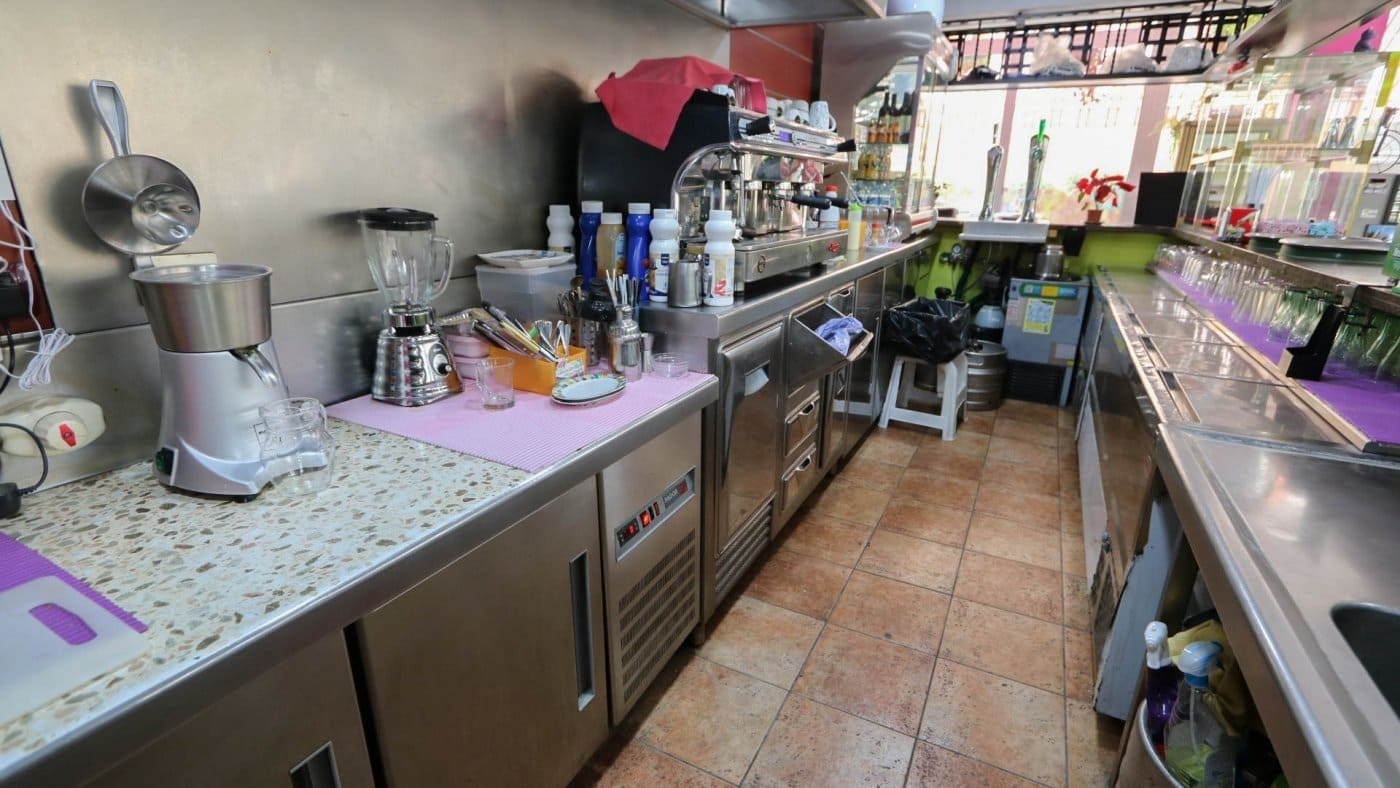 Erhverv til salg i Cabo Blanco - € 244.900 (Ref: 5530754)