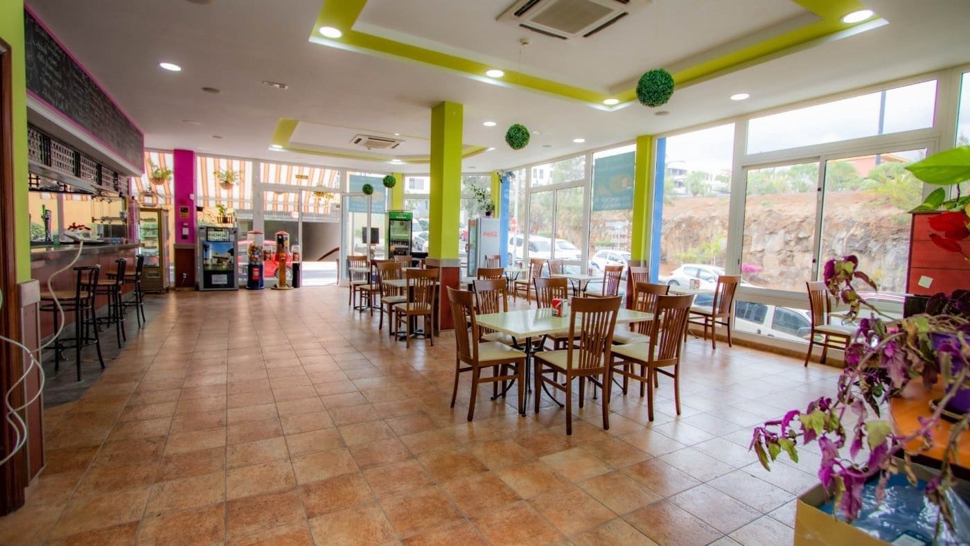 Erhverv til salg i Cabo Blanco - € 244.900 (Ref: 5530754)