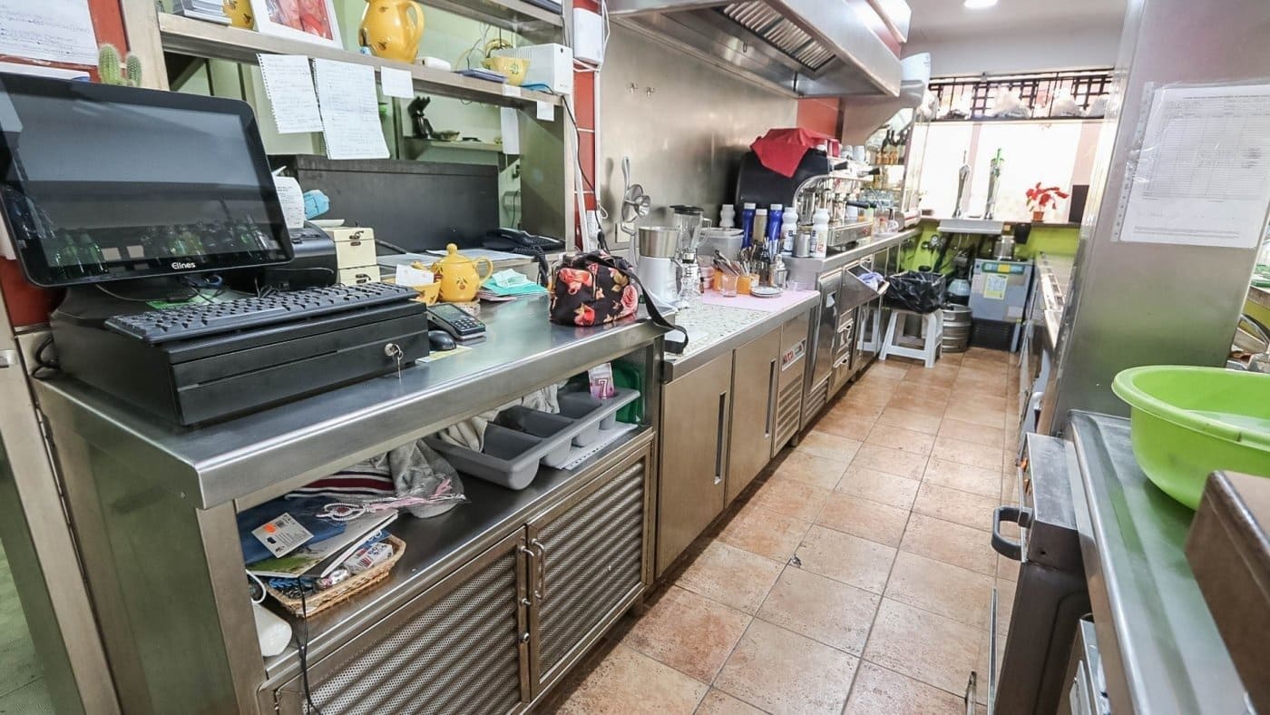 Erhverv til salg i Cabo Blanco - € 244.900 (Ref: 5530754)