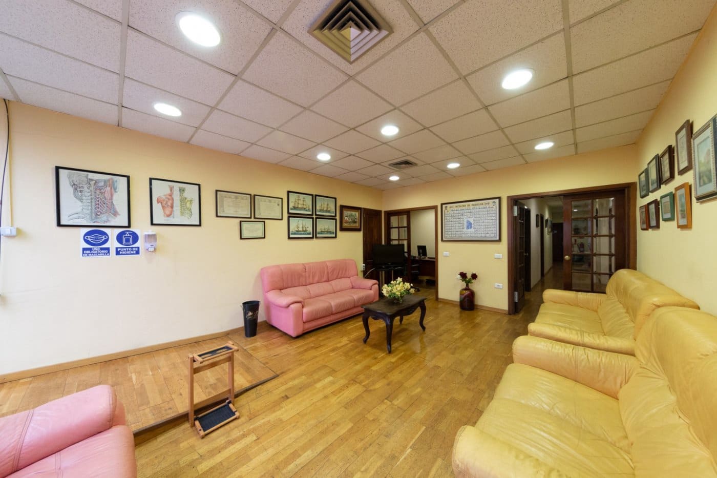 8 soveværelse Erhverv til leje i San Cristobal de La Laguna med garage - € 3.000 (Ref: 6176501)