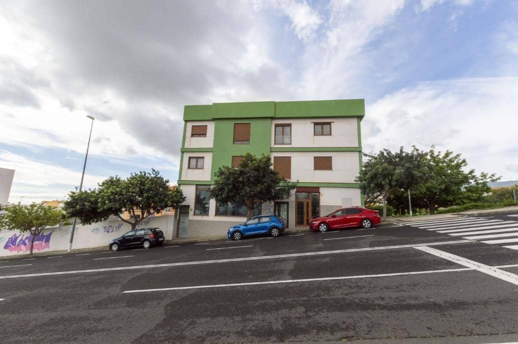 Kommersiell til salgs i Santa Cruz de Tenerife - € 292 000 (Ref: 7570904)