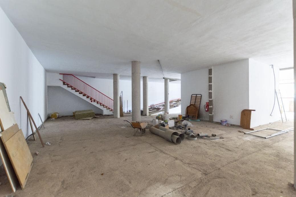 Kommersiell til salgs i Santa Cruz de Tenerife - € 292 000 (Ref: 7570904)