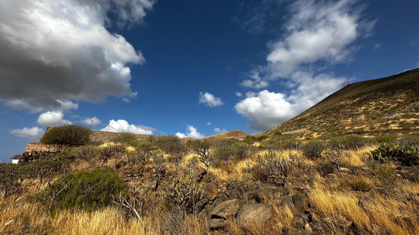 Ubebygd land til salgs i San Isidro de Abona - € 670 000 (Ref: 7620657)