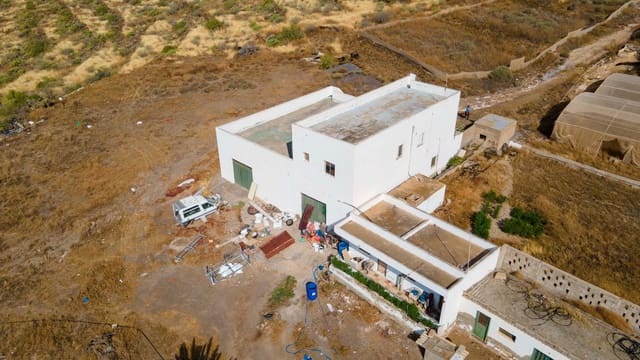 Teren niezagospodarowany na sprzedaż w San Isidro de Abona, Granadilla de Abona - 670 000 € (Ref: 7620657)