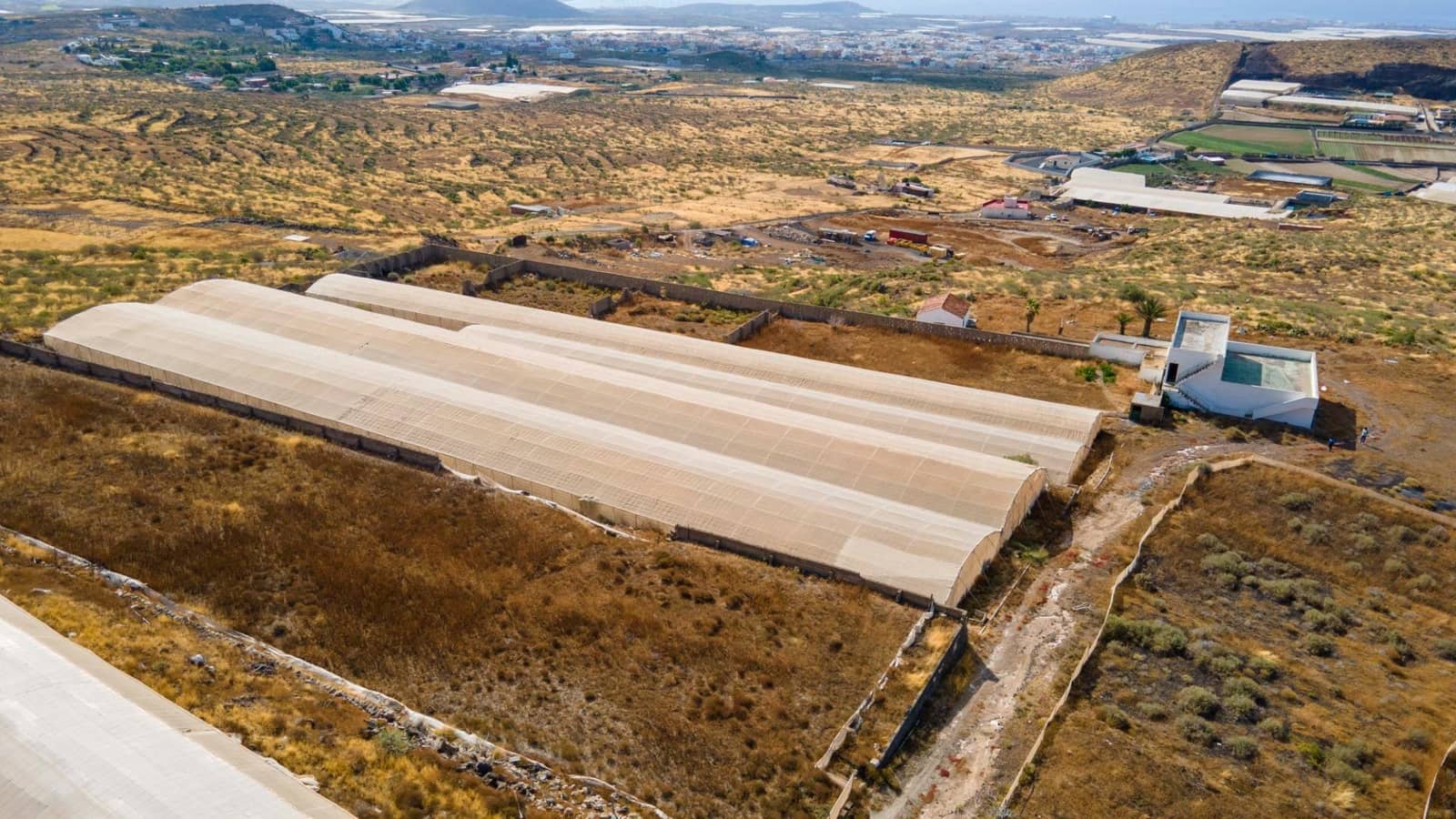 Terreno Não Urbanizado para venda em San Isidro de Abona - 670 000 € (Ref: 7620657)