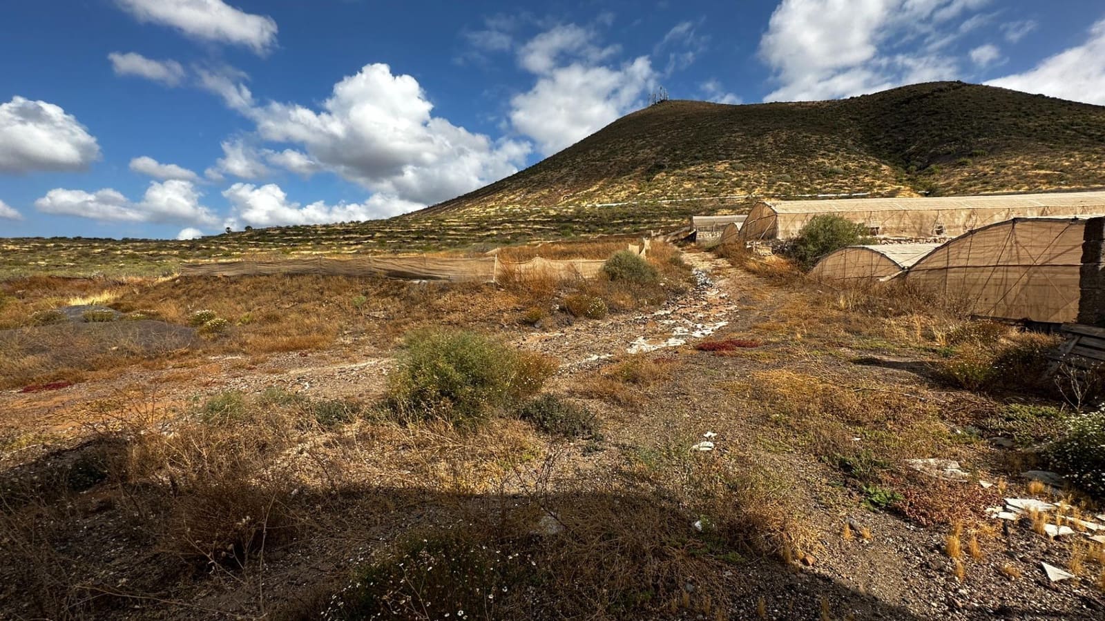 Ubebygd land til salgs i San Isidro de Abona - € 670 000 (Ref: 7620657)