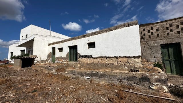 Grond te koop in San Isidro de Abona, Granadilla de Abona - € 670.000 (Ref: 7620657)