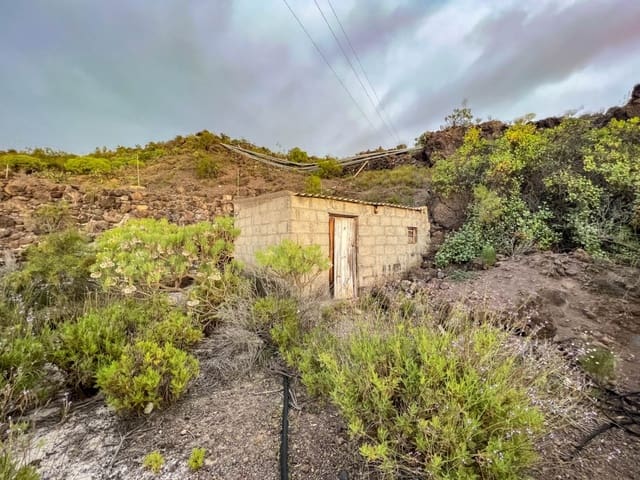 Grunde uden byggetilladelser til salg i Guía de Isora - € 189.000 (Ref: 7636698)