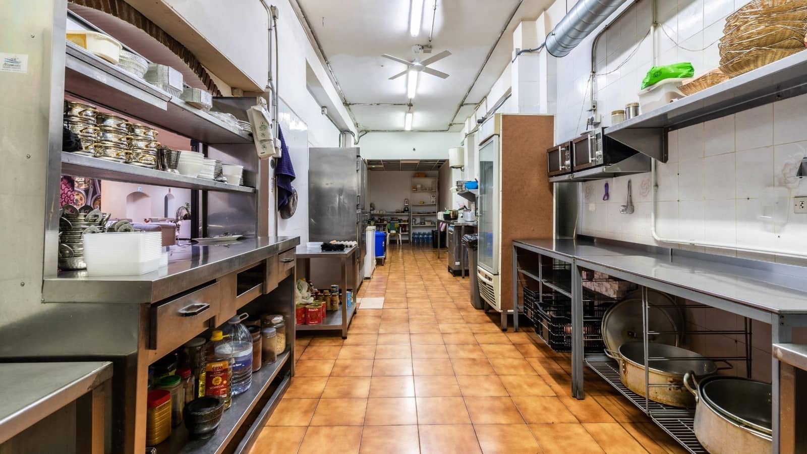 1 bedroom Commercial for sale in Costa del Silencio - € 379,000 (Ref: 7763252)