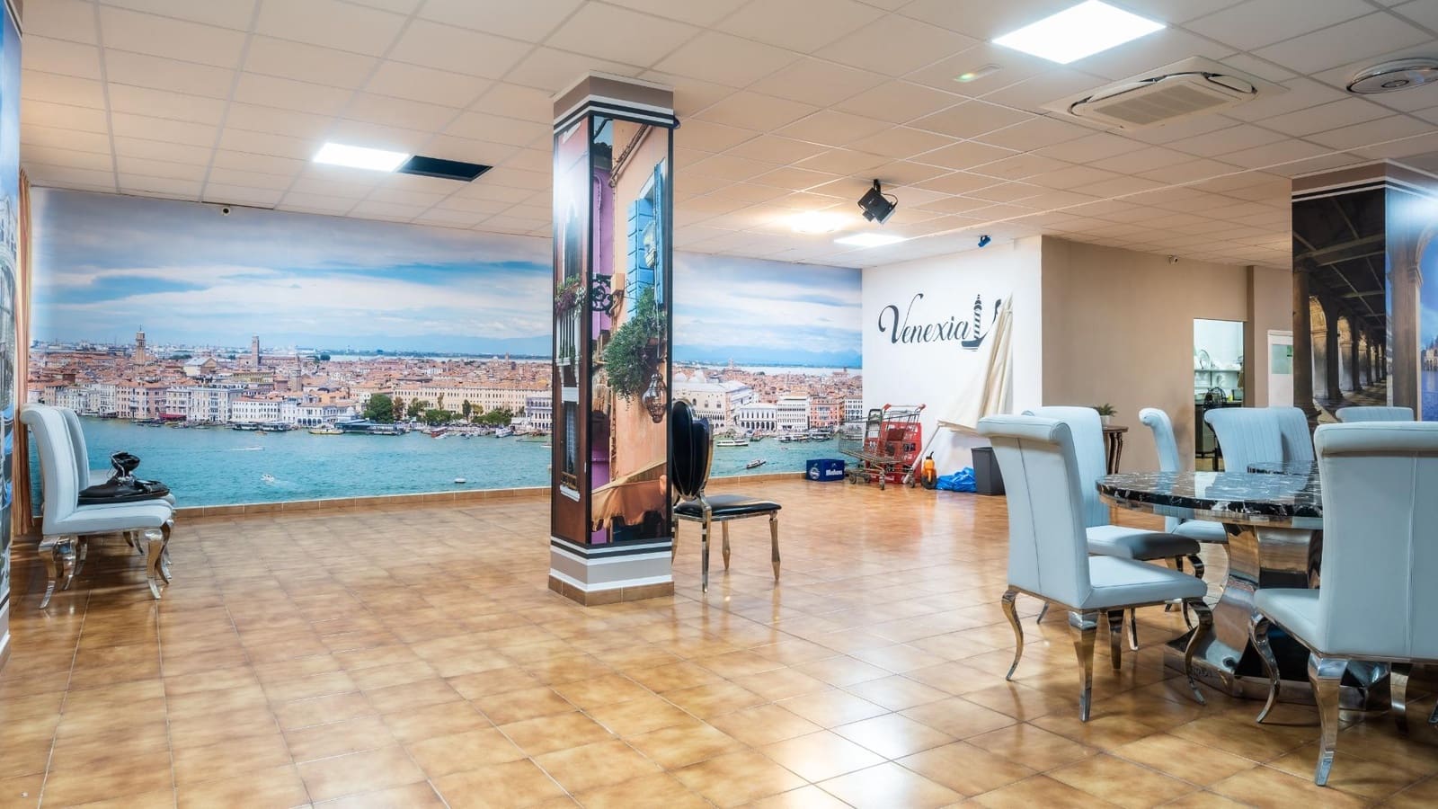 1 bedroom Commercial for sale in Costa del Silencio - € 379,000 (Ref: 7763252)