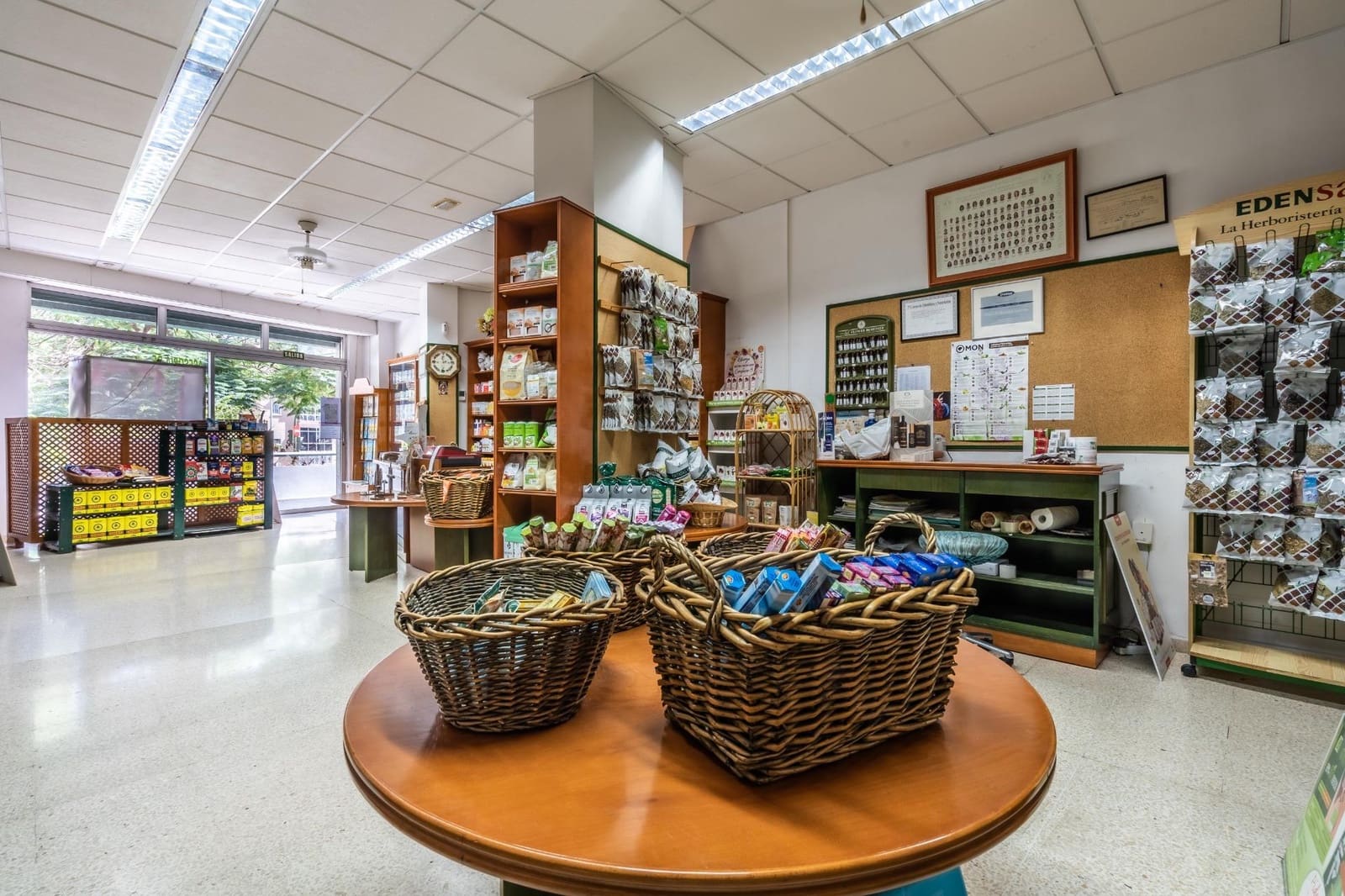 Kommersiell til salgs i Santa Cruz de Tenerife - € 90 000 (Ref: 7851485)