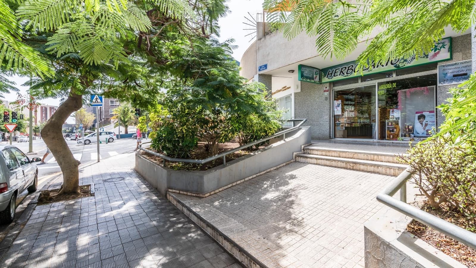 Kommersiell til salgs i Santa Cruz de Tenerife - € 90 000 (Ref: 7851485)