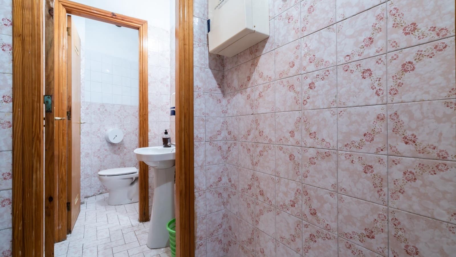 Kommersiell til salgs i Santa Cruz de Tenerife - € 90 000 (Ref: 7851485)