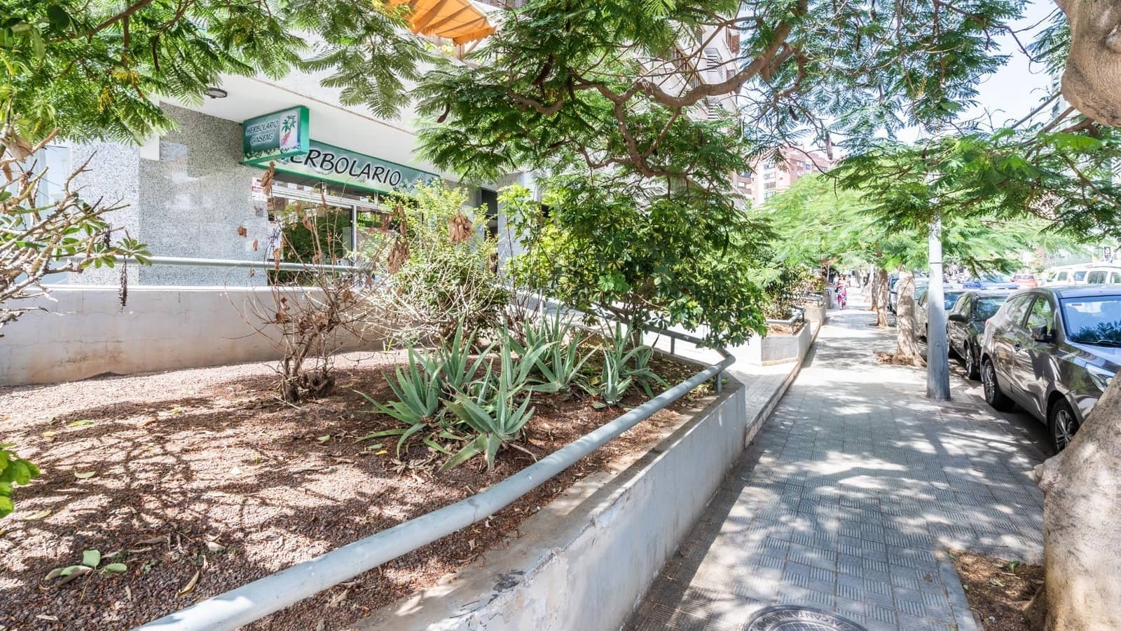 Kommersiell til salgs i Santa Cruz de Tenerife - € 90 000 (Ref: 7851485)