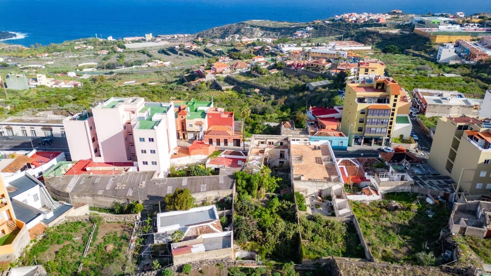 Działka budowlana na sprzedaż w Icod de los Vinos - 158 500 € (Ref: 8214144)