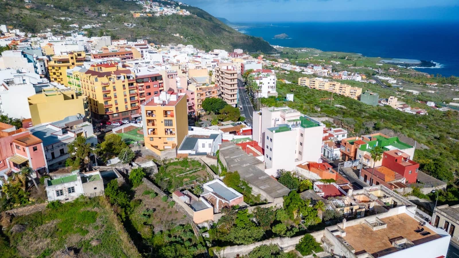 Działka budowlana na sprzedaż w Icod de los Vinos - 158 500 € (Ref: 8214144)