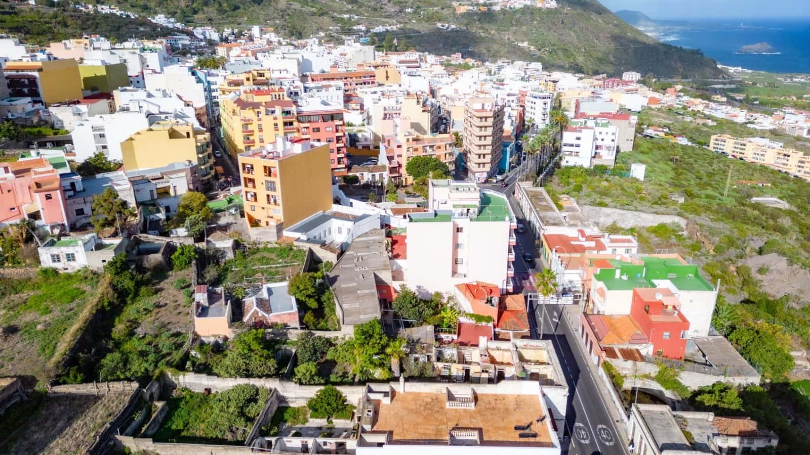 Działka budowlana na sprzedaż w Icod de los Vinos - 158 500 € (Ref: 8214144)