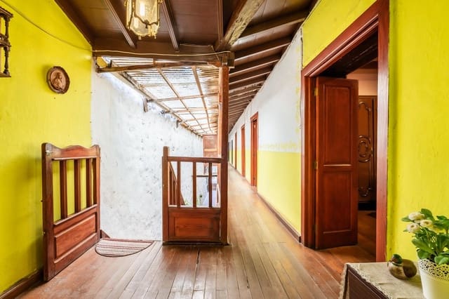 8 quarto Moradia em Banda para venda em San Sebastián de la Gomera - 330 000 € (Ref: 8322818)