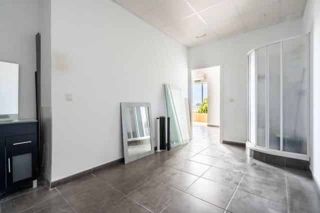 Erhverv til salg i Cabo Blanco, Arona - € 179.095 (Ref: 8322820)