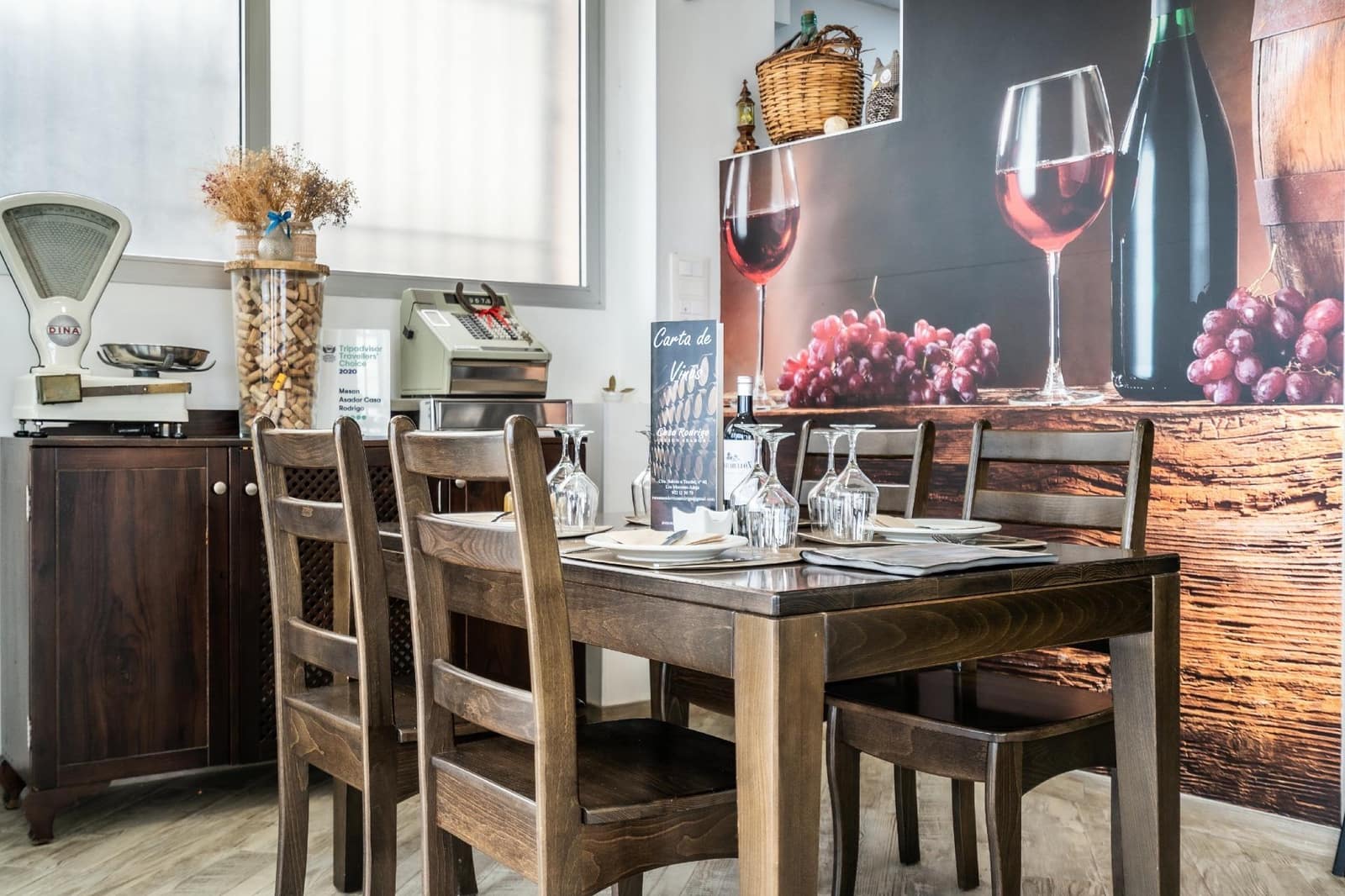 Kaupallinen vuokrattavana paikassa Los Menores - 1 500 € (Ref: 8405051)