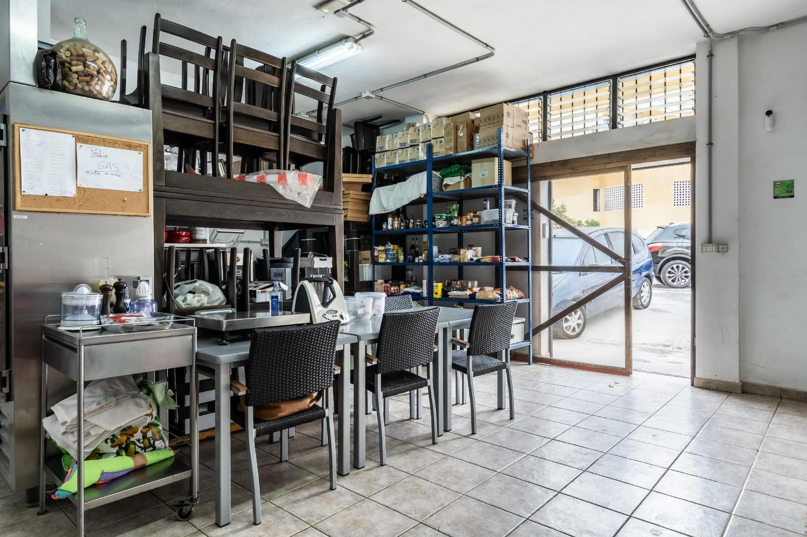 Kaupallinen vuokrattavana paikassa Los Menores - 1 500 € (Ref: 8405051)