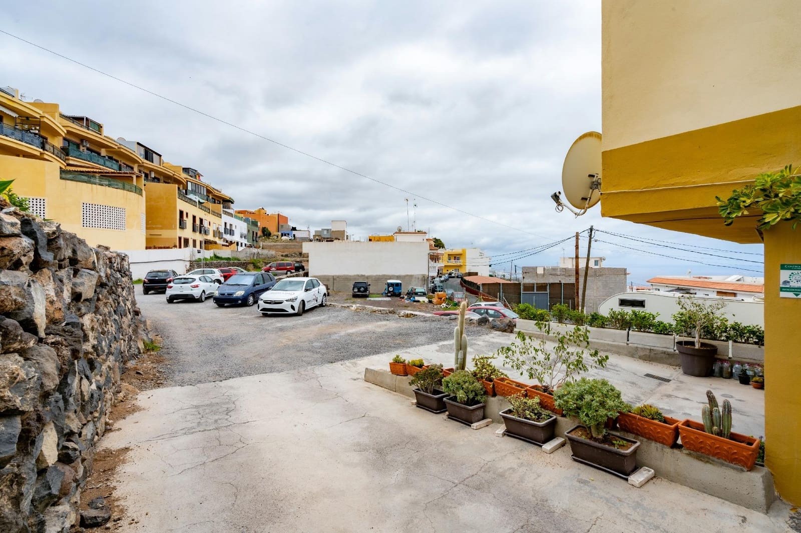 Kaupallinen vuokrattavana paikassa Los Menores - 1 500 € (Ref: 8405051)