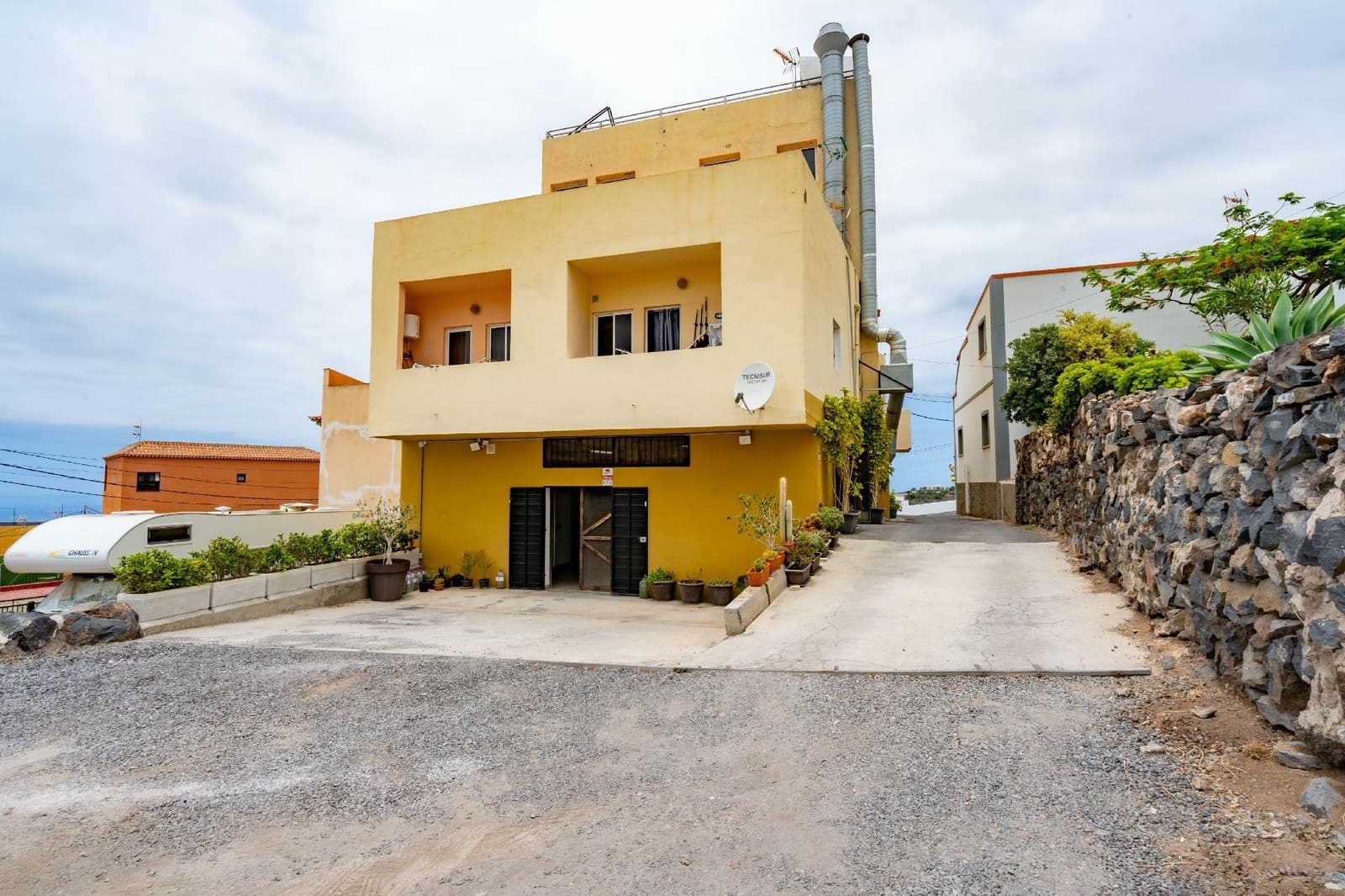 Kaupallinen vuokrattavana paikassa Los Menores - 1 500 € (Ref: 8405051)