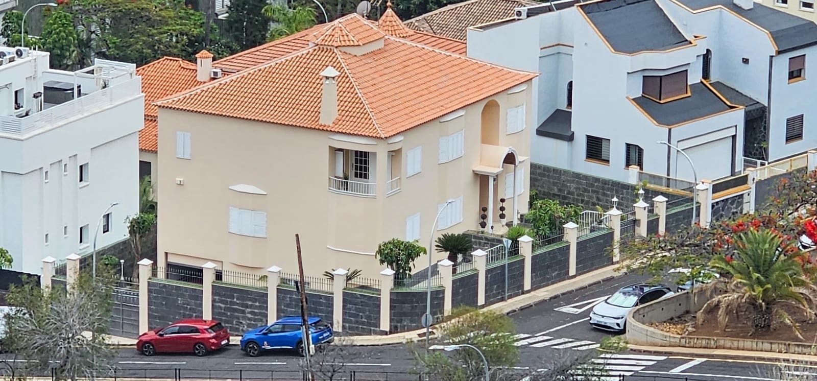 5 slaapkamer Villa te koop in Santa Cruz de Tenerife met garage - € 1.280.000 (Ref: 8407089)