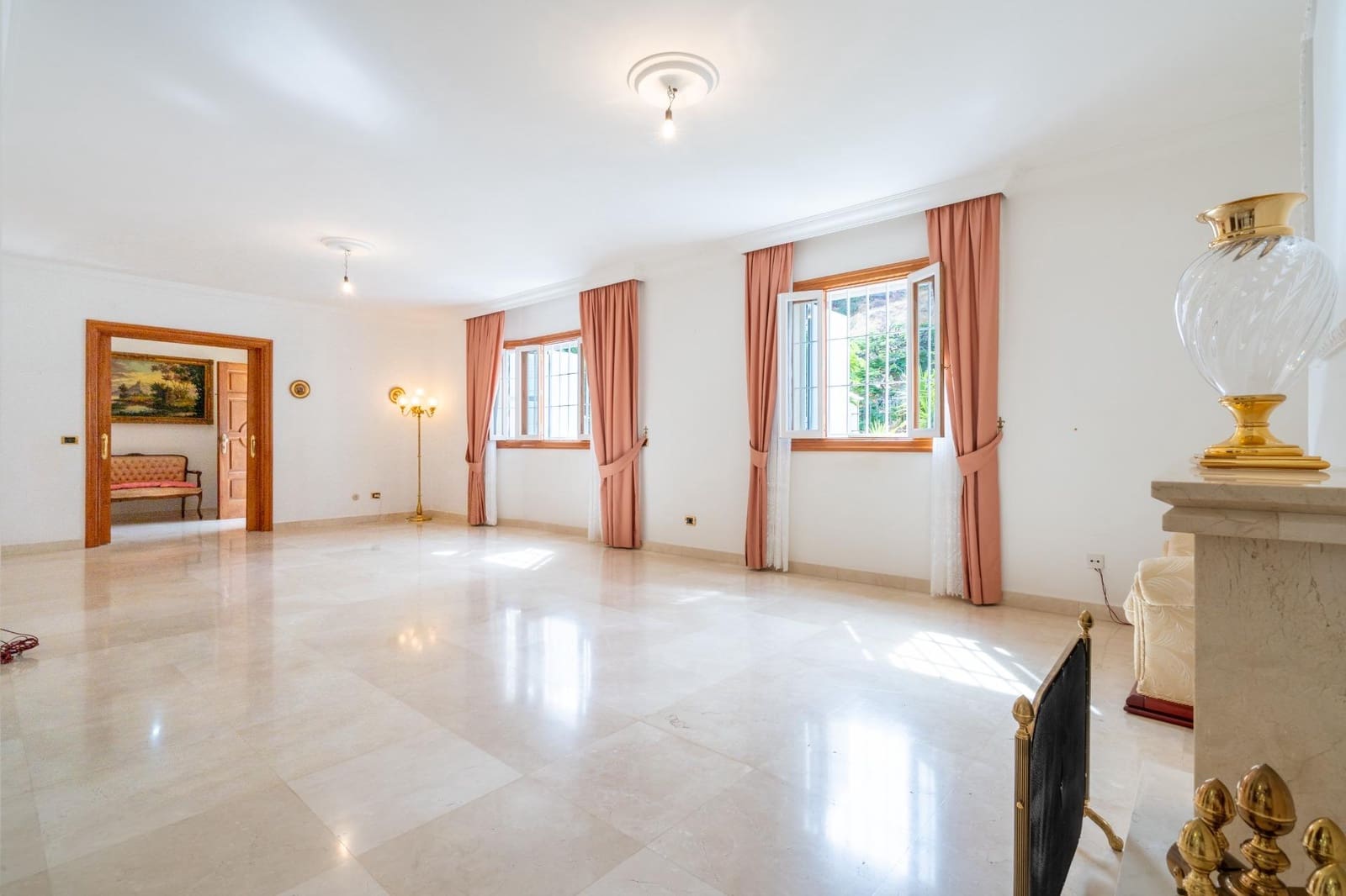 Chalet de 5 habitaciones en Santa Cruz de Tenerife en venta con garaje - 1.280.000 € (Ref: 8407089)