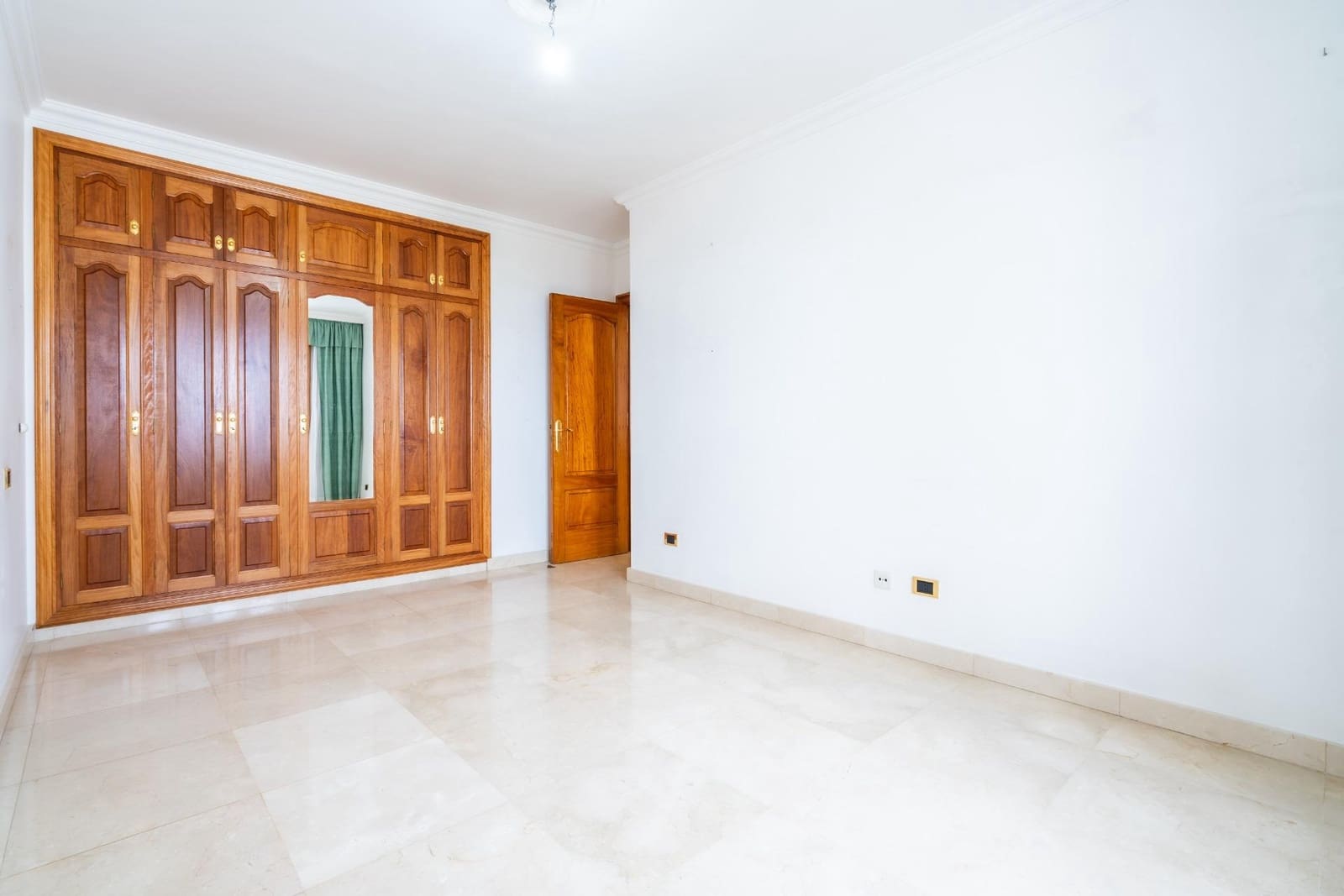 Chalet de 5 habitaciones en Santa Cruz de Tenerife en venta con garaje - 1.280.000 € (Ref: 8407089)